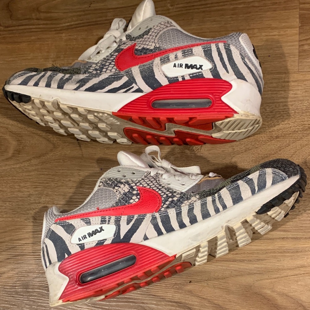 Nike Air Max 90 Sneakers tunnel walk animal print men’s size 8.5/womens 10